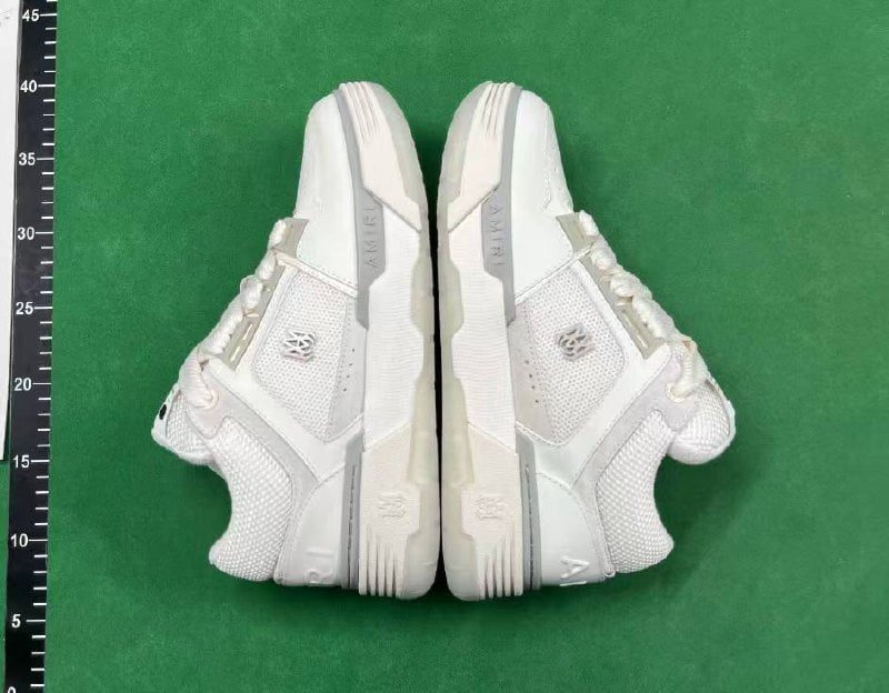  Amiri MAYA Sneakers / Veja V-Logo Sneakers / Valentino Garavani Rockstud Sneakers -4