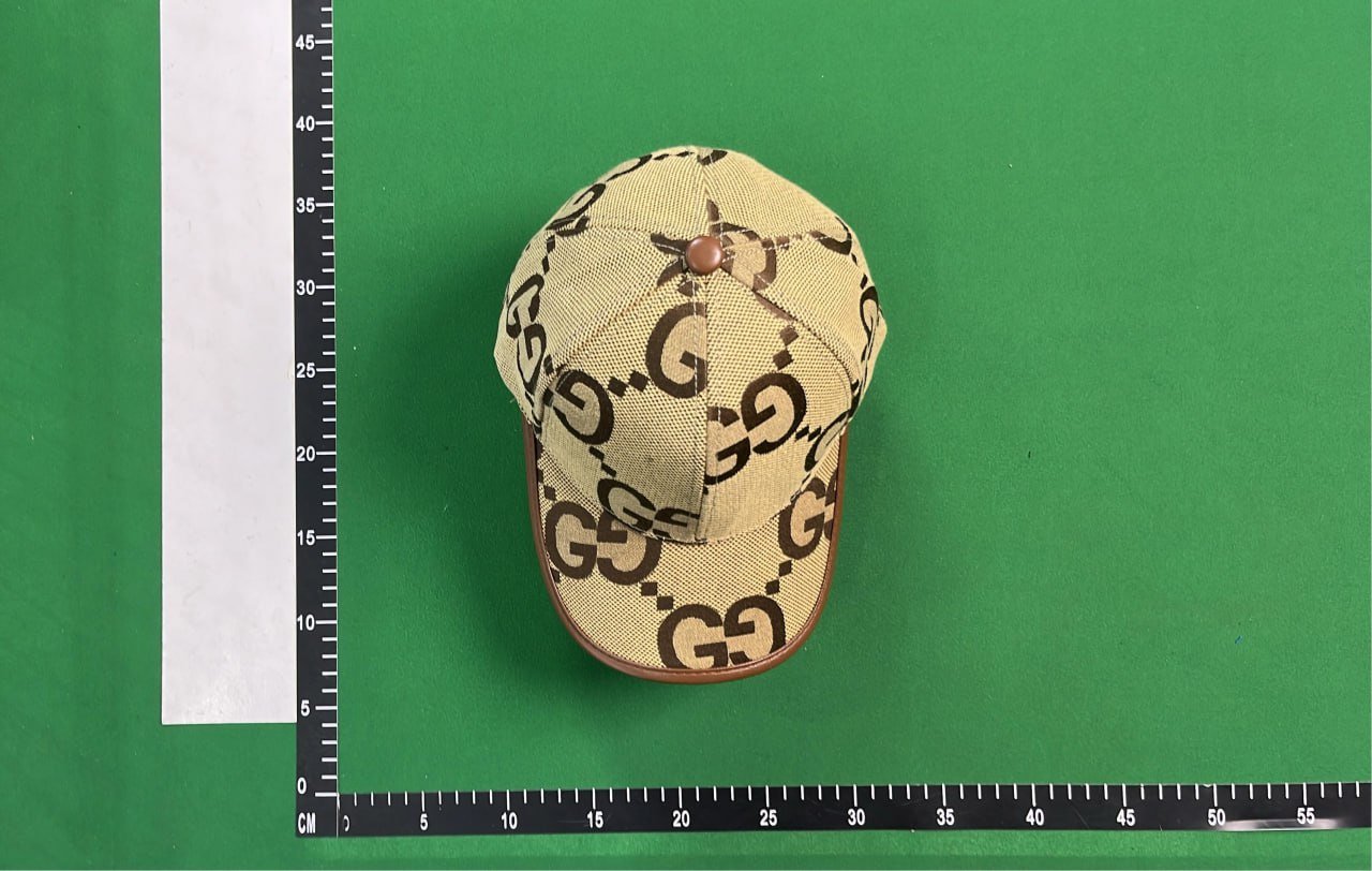  Gucci GG Supreme Baseball Cap -1