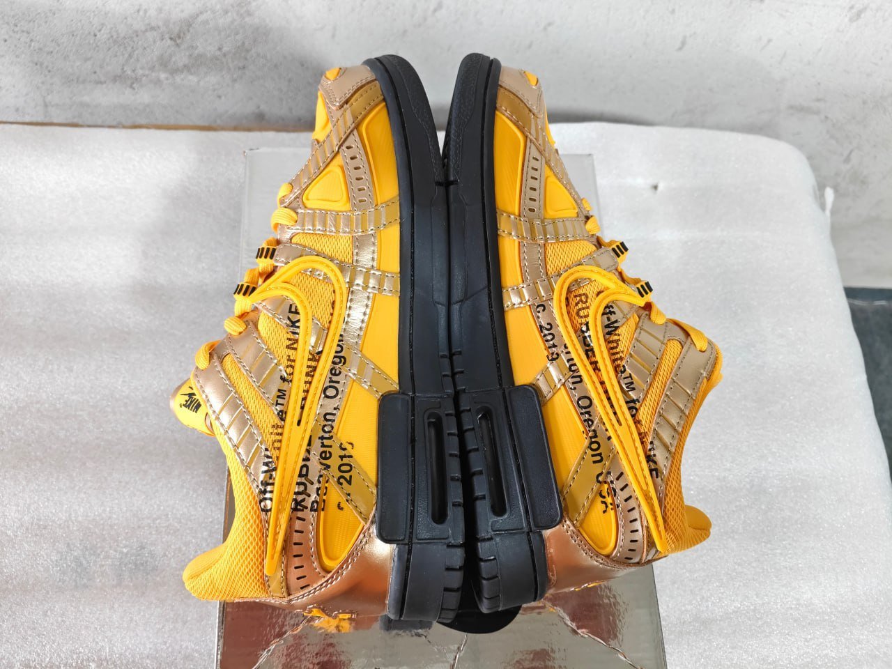 Off-White Rubber Sneakers -3