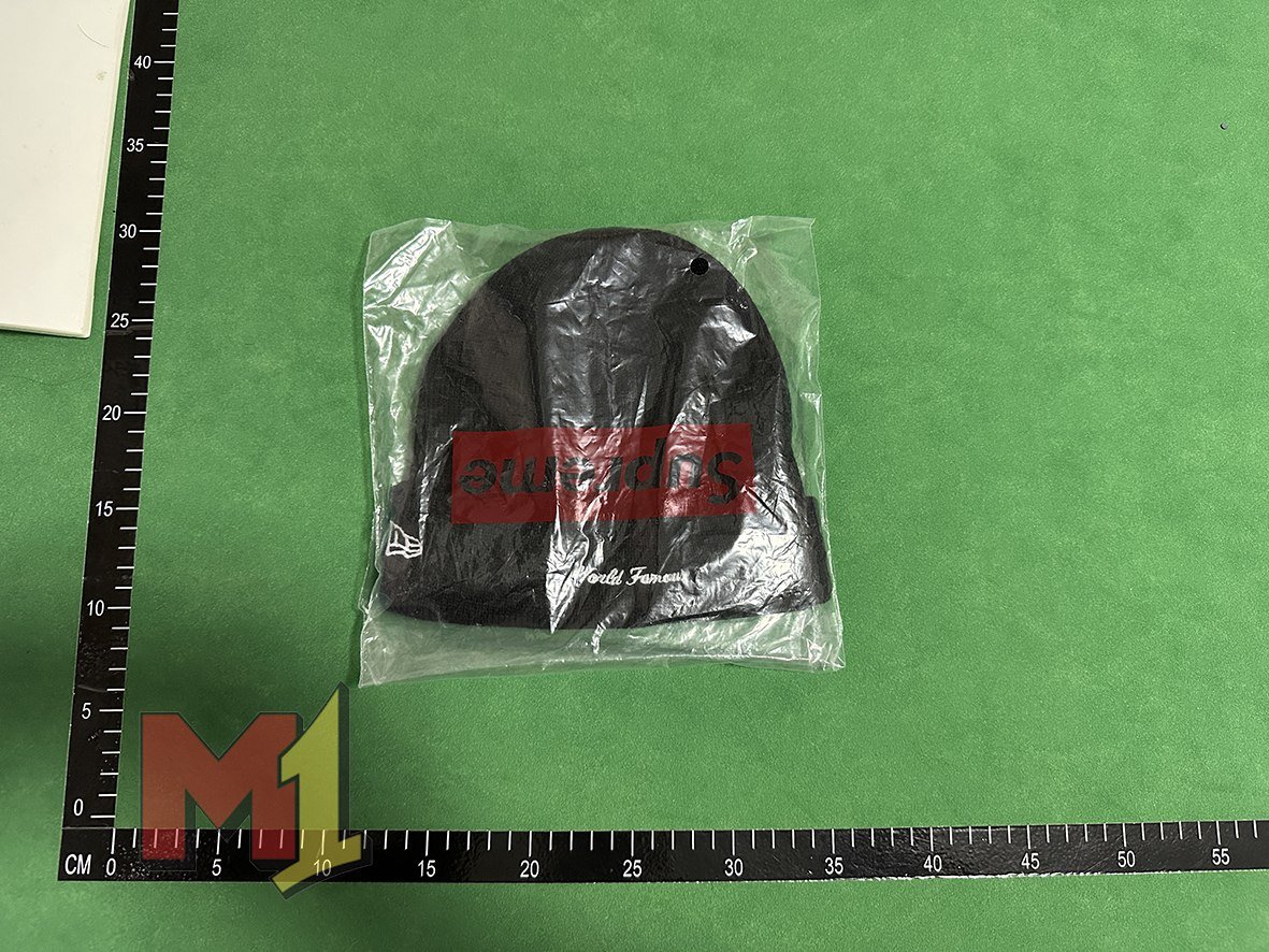 Supreme Box Logo Beanie [8 Colors] -3