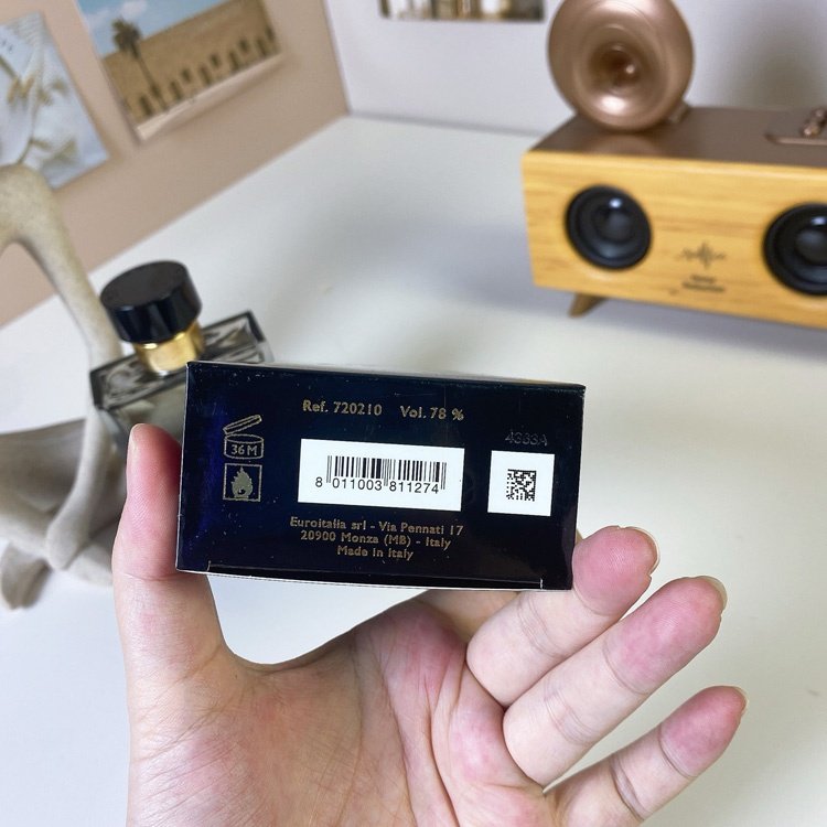 Versace Black Oud Eau de Parfum-3518 -2