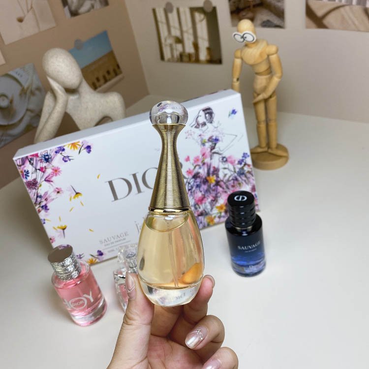 Dior perfume 4-piece set color flower version -4