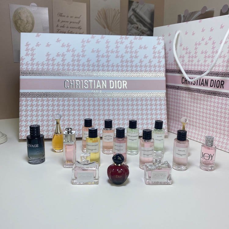 Dior Pink Critical Perfume Sample Set 16 Pieces-3426                   -3