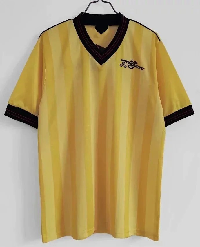 Classic nostalgic retro football clothes Manchester United Arsenal Barcelona Real Madrid Tottenham Chelsea Paris-2008                   -3