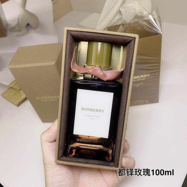 Burberry Haute Couture Tudor Rose Perfume-3335                   -2