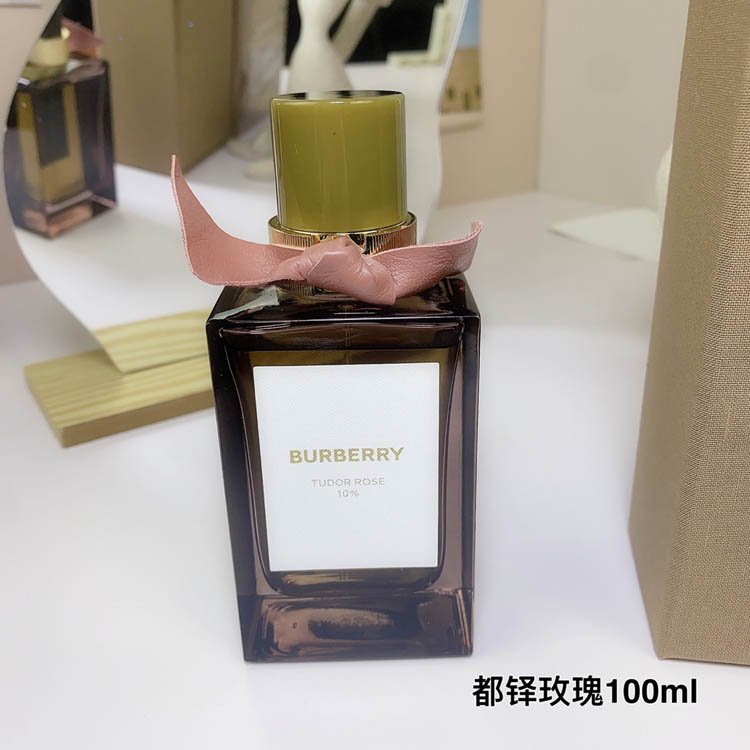 Burberry Haute Couture Tudor Rose Perfume-3335                   -6