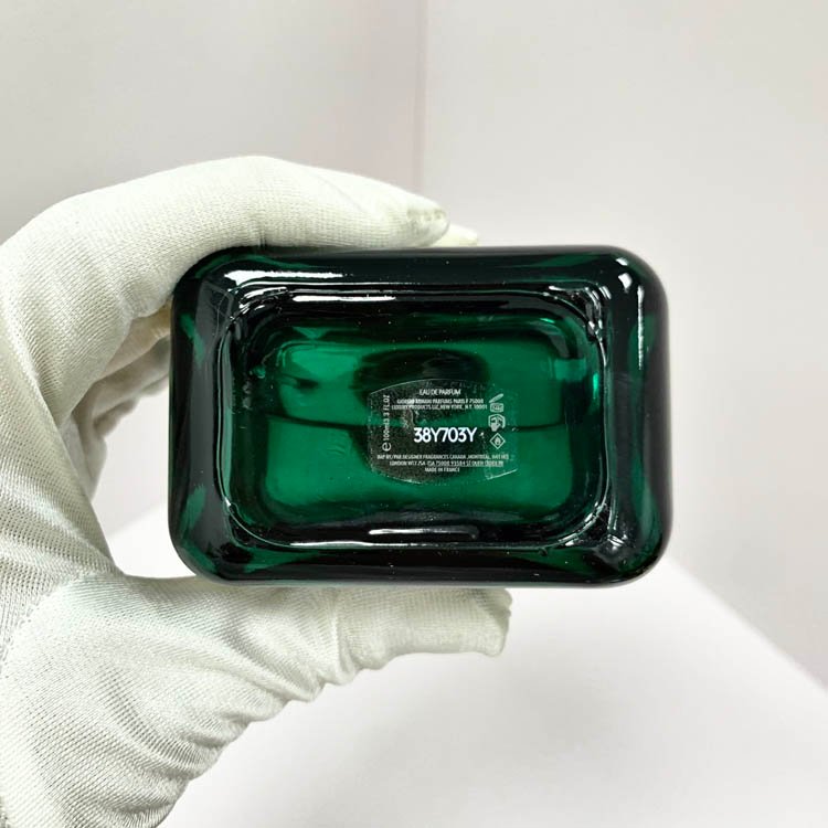 Armani You Make Me Strong Eau de Parfum Sandalwood Edition-3254                   -4