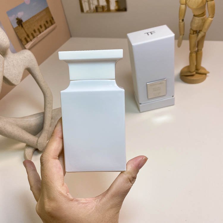 TOMFORD TF Snow Reflection Flowing Light Fragrance Edition Perfume-3198                   -5