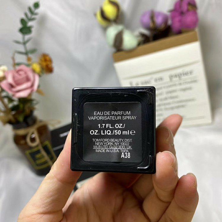 TomFord TF Red Label Fabres Parfum-3088 -3