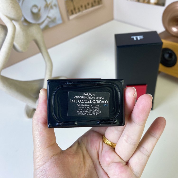 TomFord TF Reade Stripe Fabres Essence Edition Parfum-3086                   -3