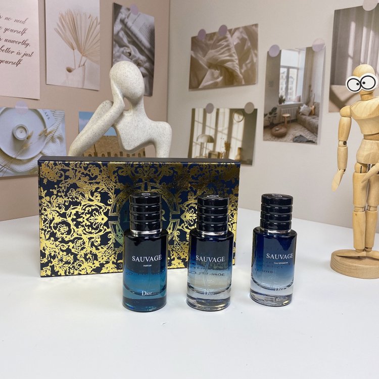 Dior Wilderness 3-piece gold box perfume-3067                   -3